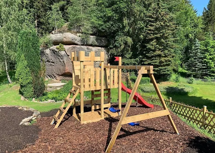 Wellness & Wirlpool-oase Am Wald - Waldferienhaus Dunja In Oybin بيت للعطل *