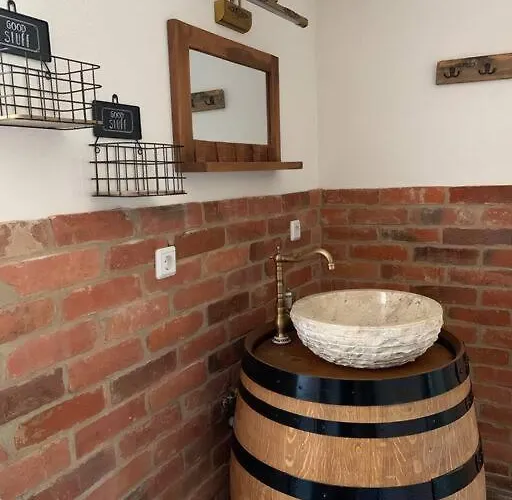 Wellness & Wirlpool-oase Am Wald - Waldferienhaus Dunja In Oybin بيت للعطل